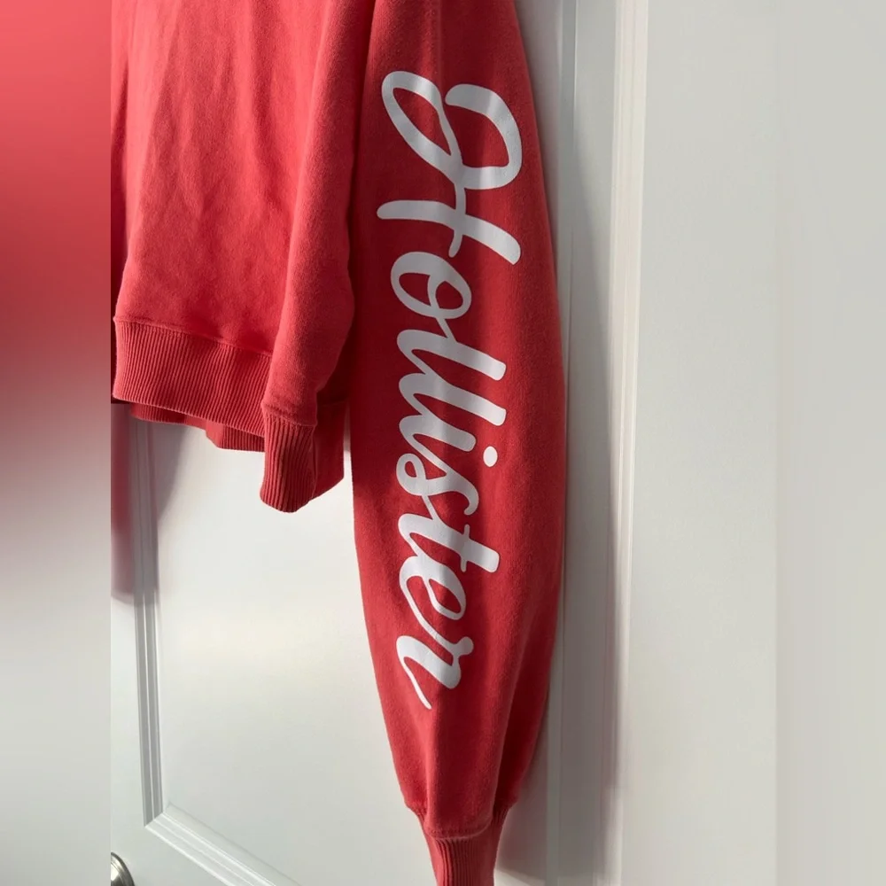 Women’s Hollister crop sweatshirt- small - Picture 2 of 3